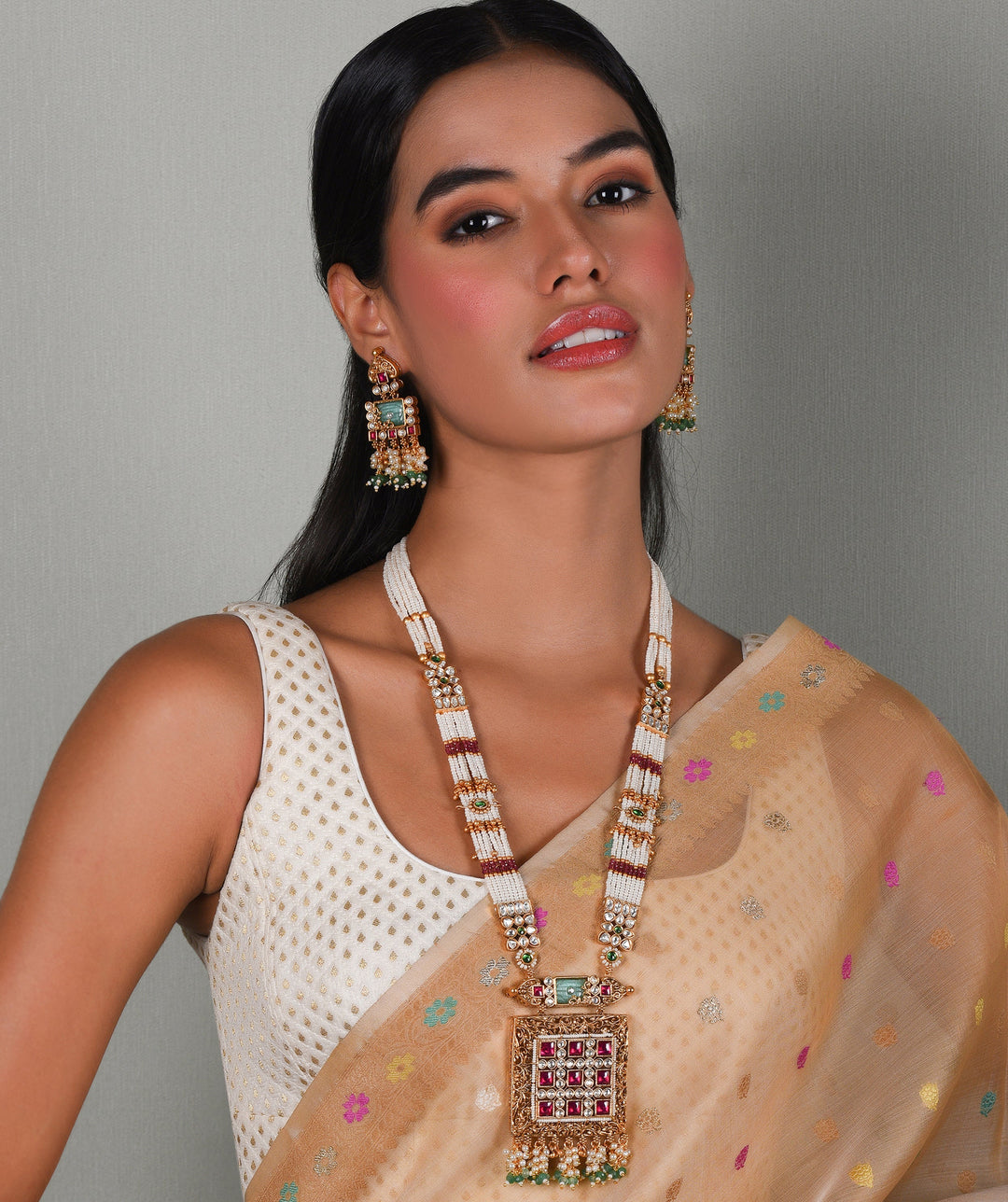 HIMANSHI RED & GREEN PENDANT SET