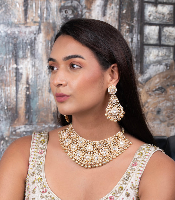 Svara White Kundan Necklace Set