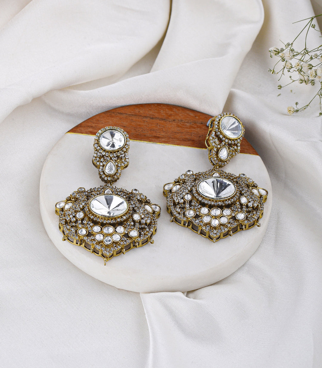 TANVI ANTIQUE GOLD FINISH GREEN POLKI PENDANT SET