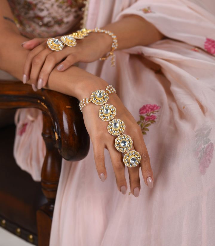 Sneha White Kundan Hathphool