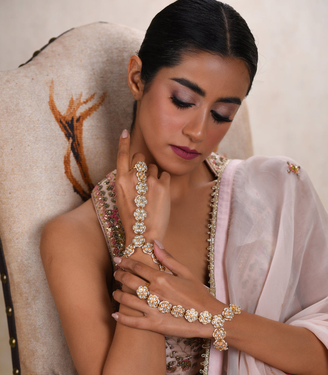 Mrinalini Kundan Hathphool