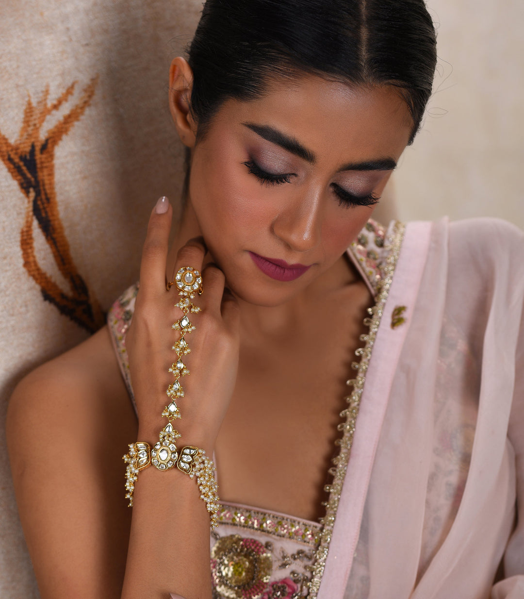 Chitrali White Kundan Hathphool