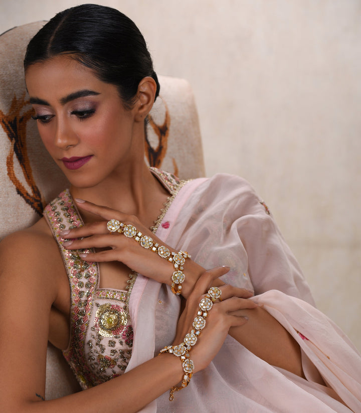 Anushree Mother Of Pearl Hathphool