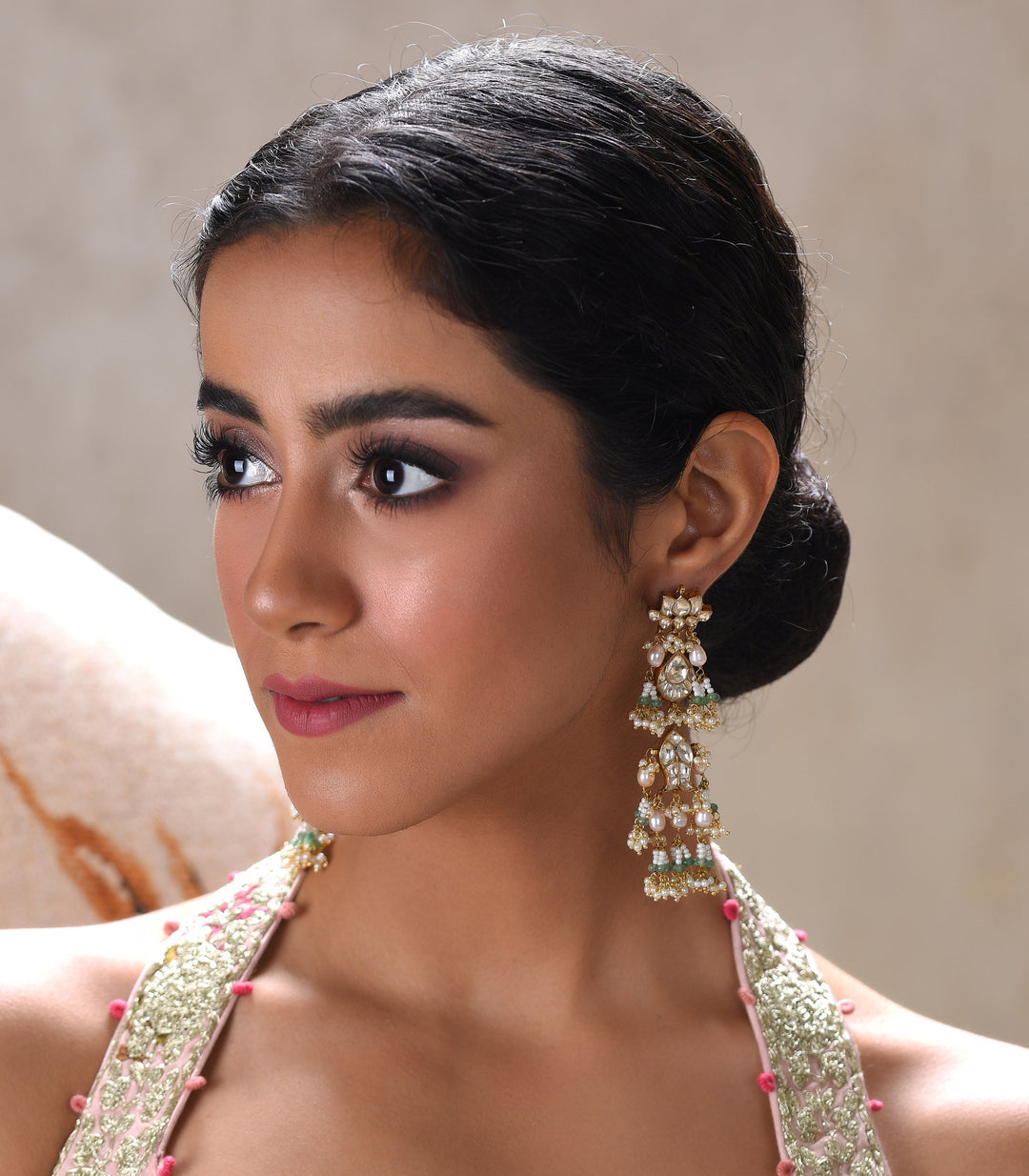 CHITRALI GREEN  & WHITE KUNDAN EARRING