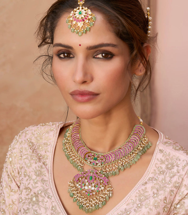 DIVYAM RED & GREEN  KUNDAN NECKLACE SET