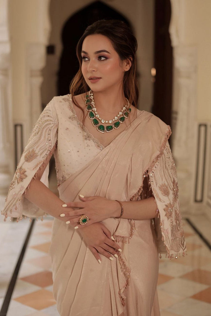 Kompal Matta Kapoor in Mayuki Green Two Line Necklace Set