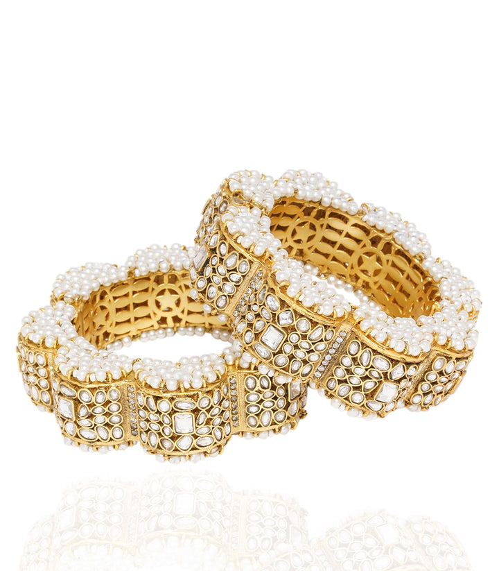 Aprajita Kundan Bangles