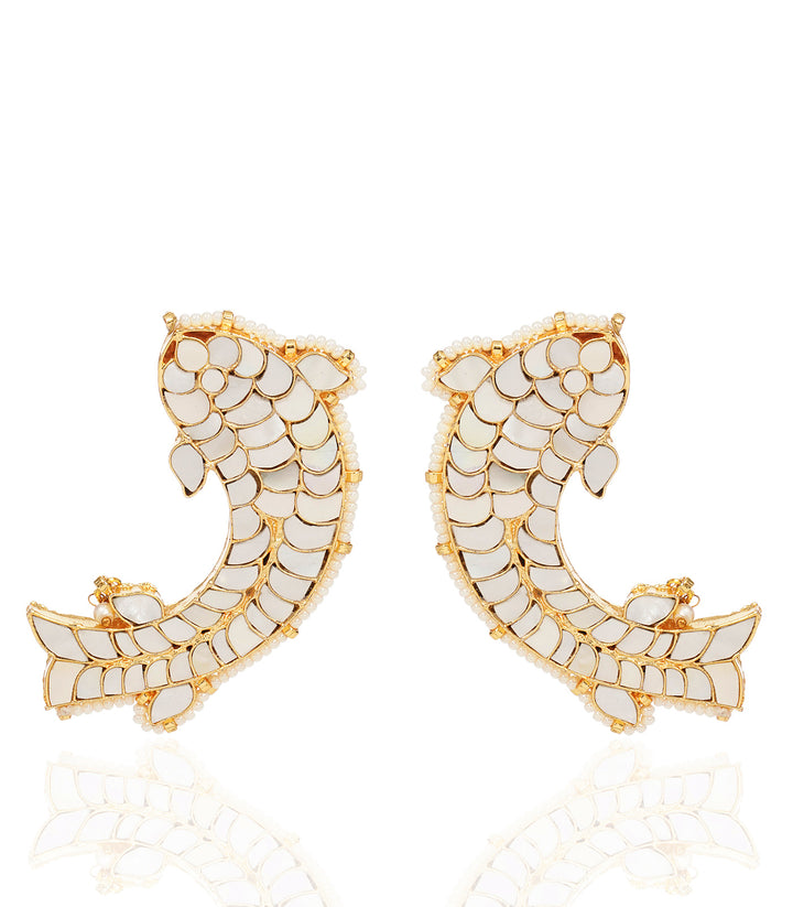 HHRIDA GOLD PLATED  MOTHER OF PEARLS STATEMENT EARRINGS