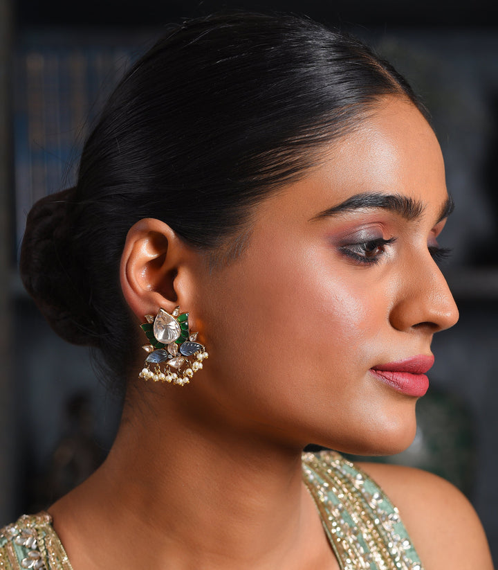 VAMIKA MOISSANITE STUD