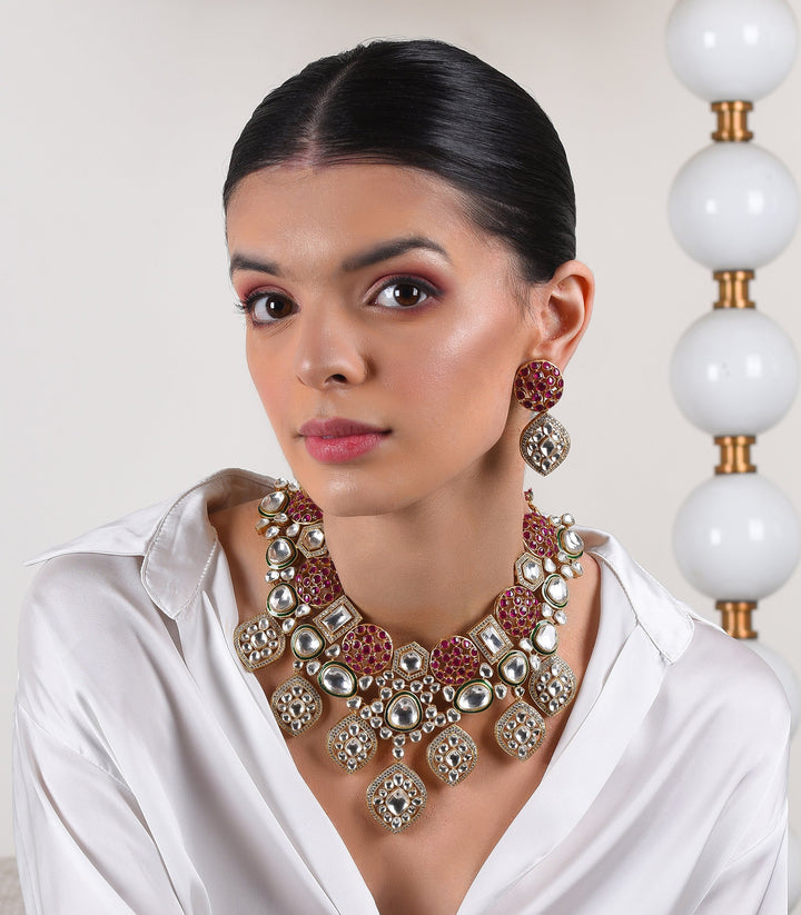 JAYASWI RED & GREEN NECKLACE SET