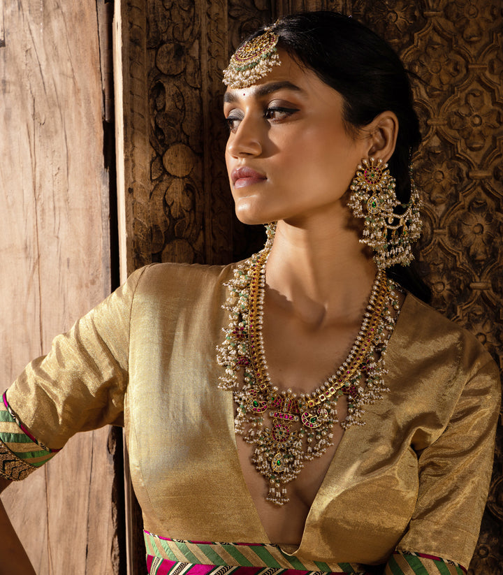 BHAVINI NECKLACE SET