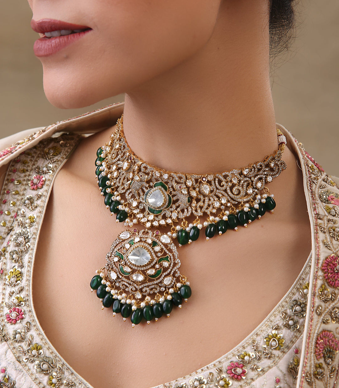 VINISHA ANTIQUE GREEN POLKI NECKLACE