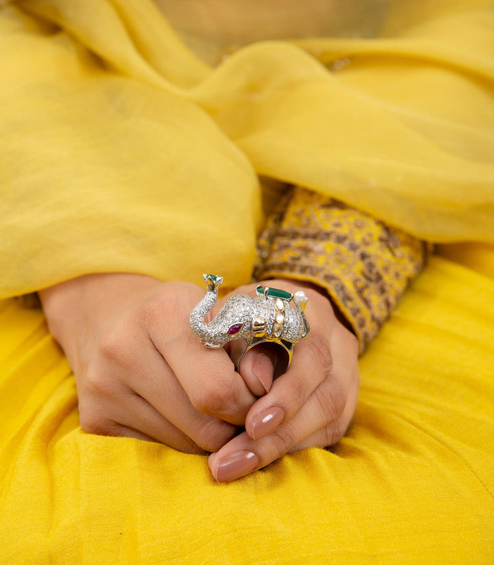 HIMANI GREEN ELEPHANT RING