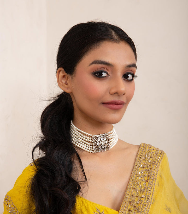 HIMANSHI ANTIQUE FINISH MOISSANITE CHOKER