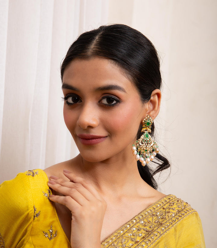 URVASHEE GREEN SADAKARI CHOKER SET