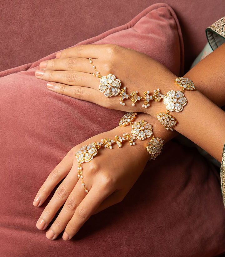 MONITA MOTHER OF PEARLS HATHPHOOL