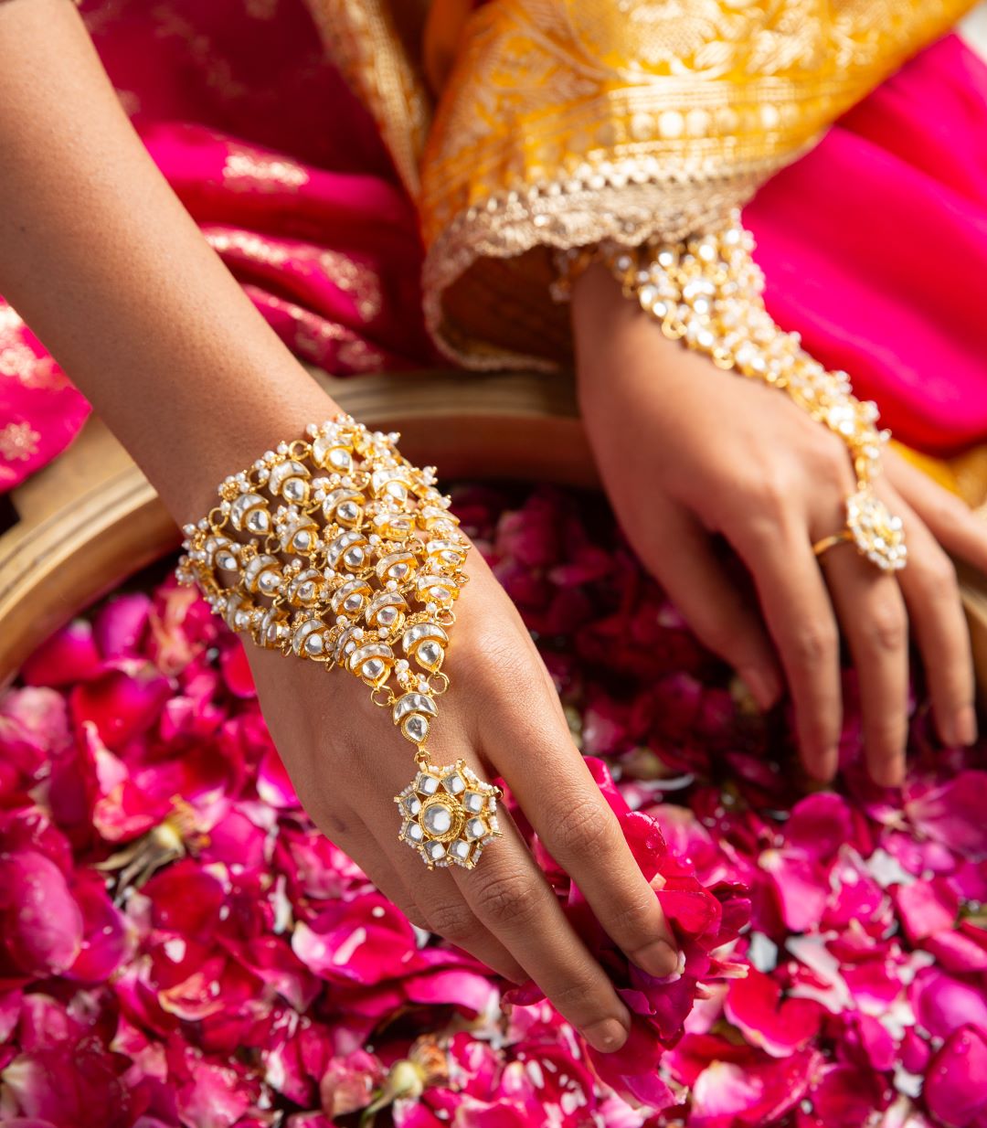 DIVYA KUNDAN HATHPHOOL