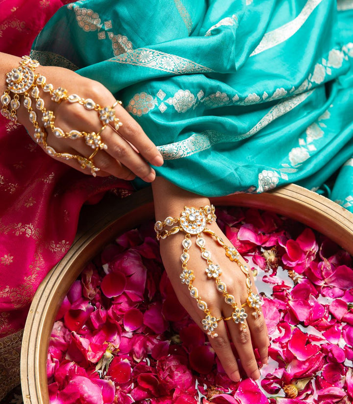 DEVANSHA KUNDAN HATHPHOOL