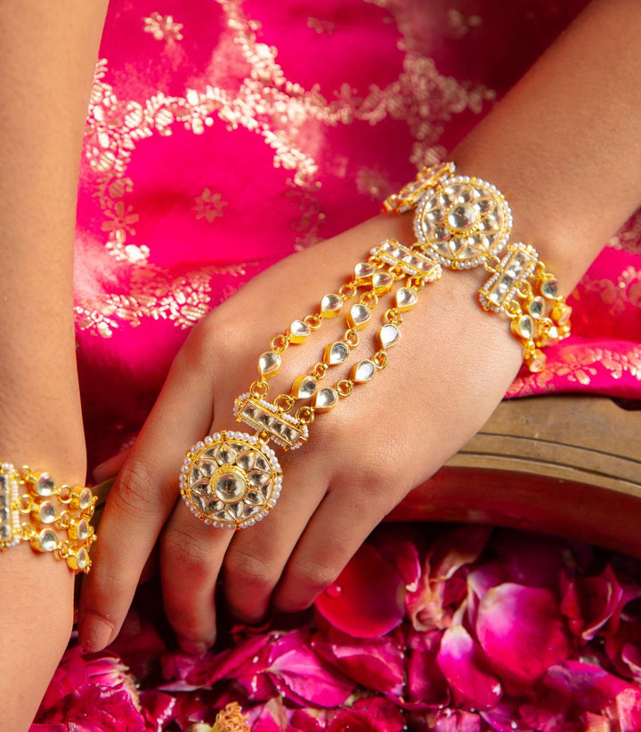 MANASVINI KUNDAN HATHPHOOL