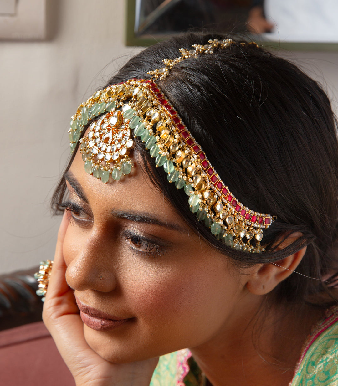 SVARA RED & GREEN KUNDAN MATHA PATTI