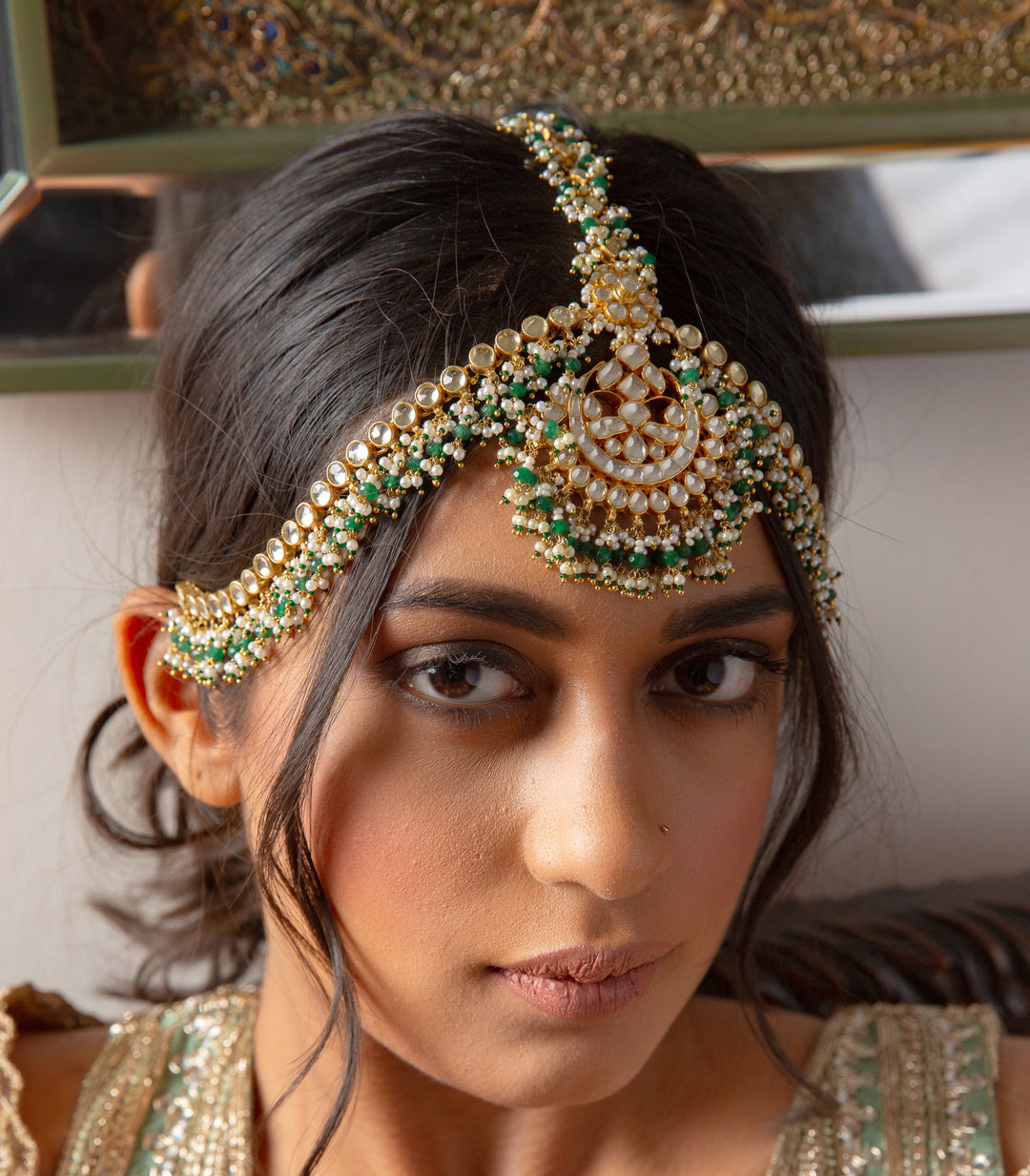 AMITHI WHITE & GREEN KUNDAN MATHAPATTI