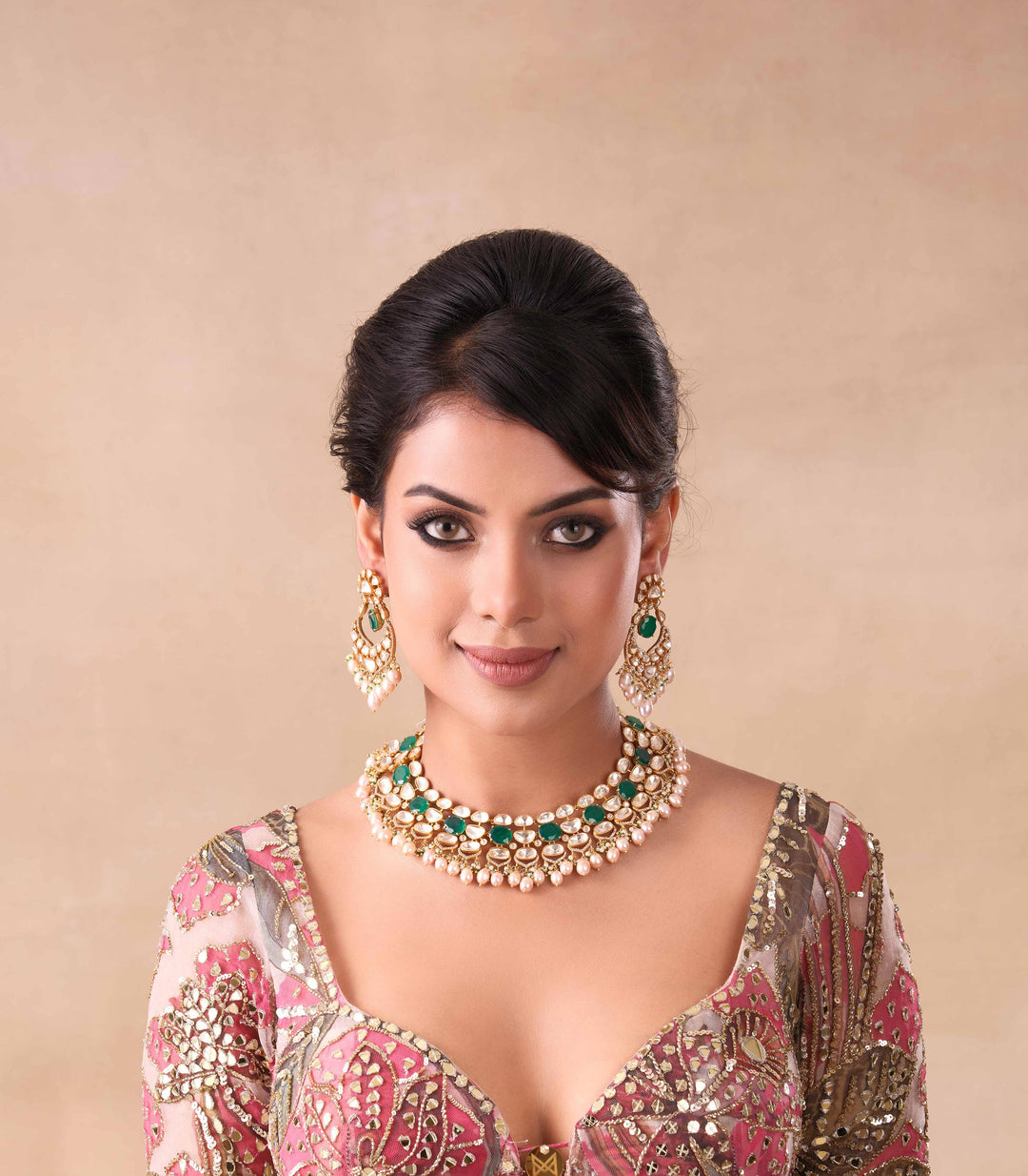 NIHARIKA GREEN MOISSANITE NECKLACE SET