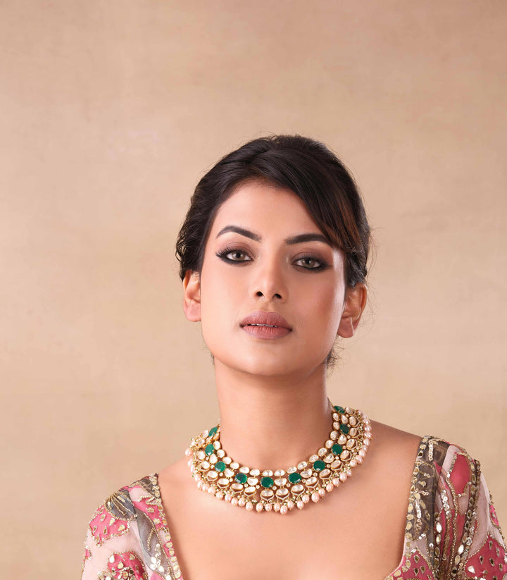NIHARIKA GREEN MOISSANITE NECKLACE SET