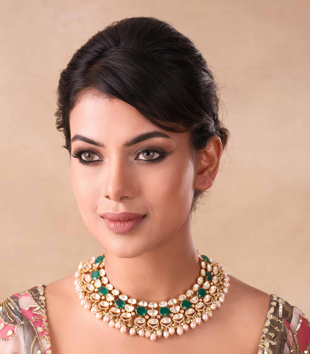 NIHARIKA GREEN MOISSANITE NECKLACE SET