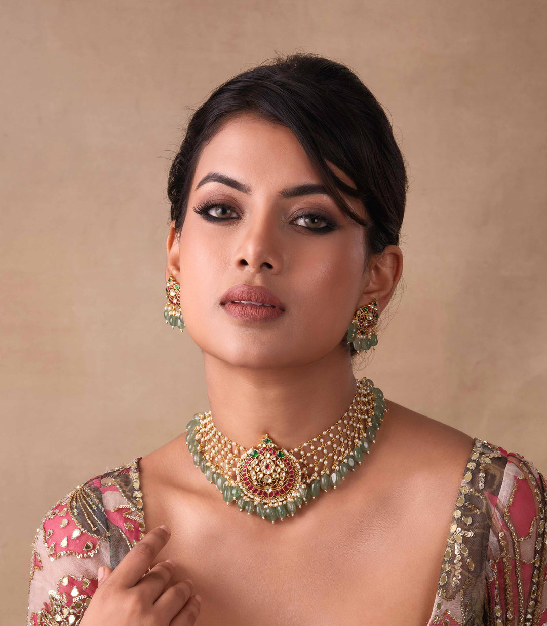 VINAYA RED & GREEN KUNDAN NECKLACE SET