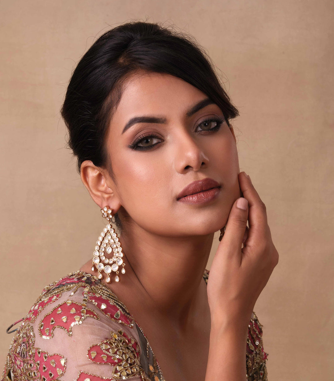 SVARA POLKI EARRING